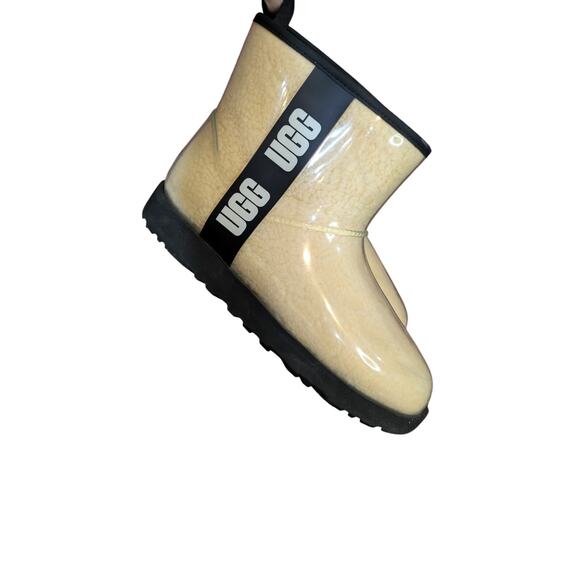 UGG Classic Clear Mini Boot in Natural/Black Women’s Size 9 - Picture 1 of 6